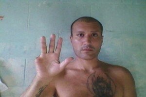 s_100065_46_hermanos